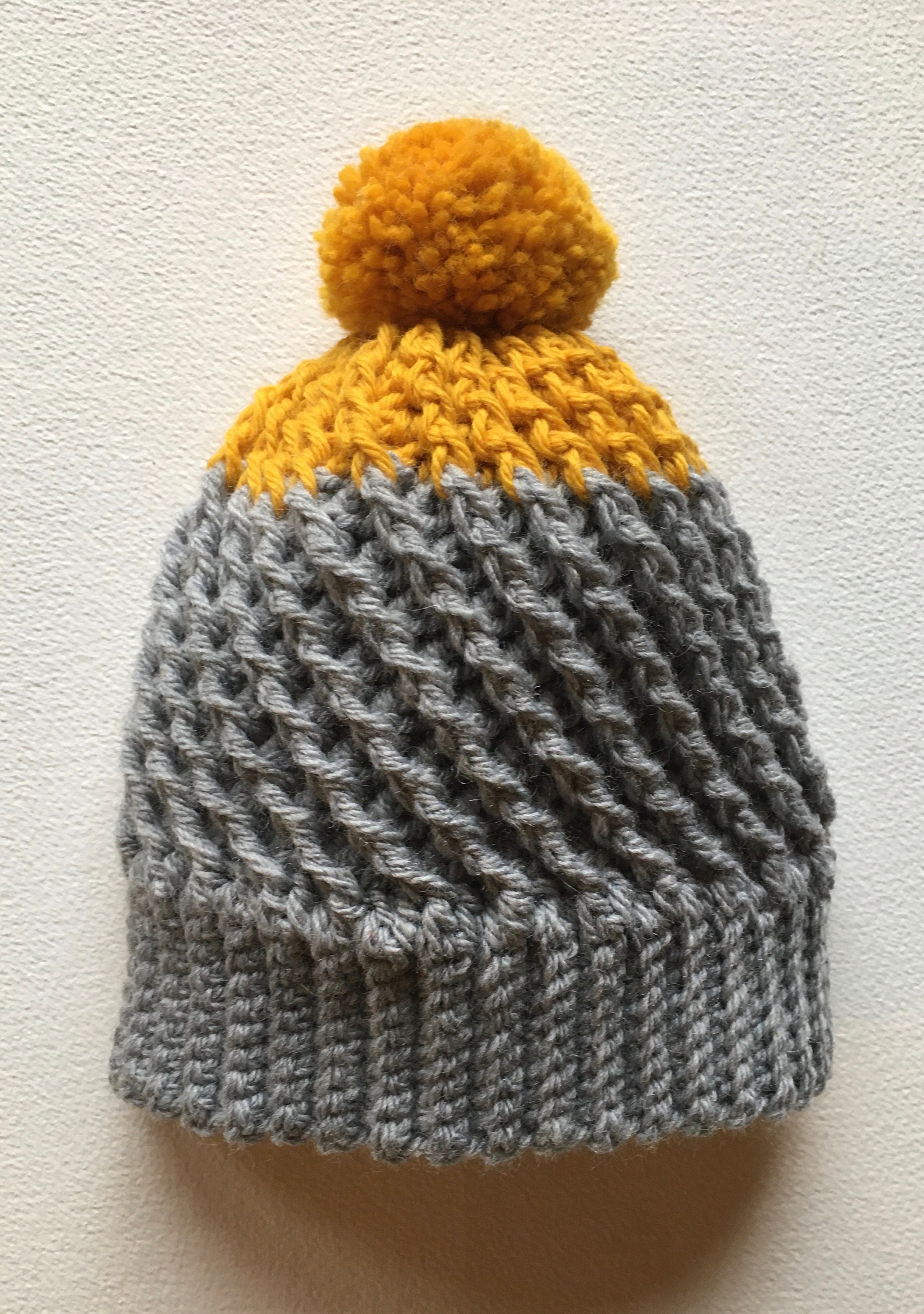 Bonnet Au Crochet En Laine Avec Pompon Fait Main Ton Argent Et Etsy