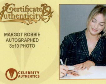 Margot Robbie Original Autographed 8x10 Signed Glamour Photo