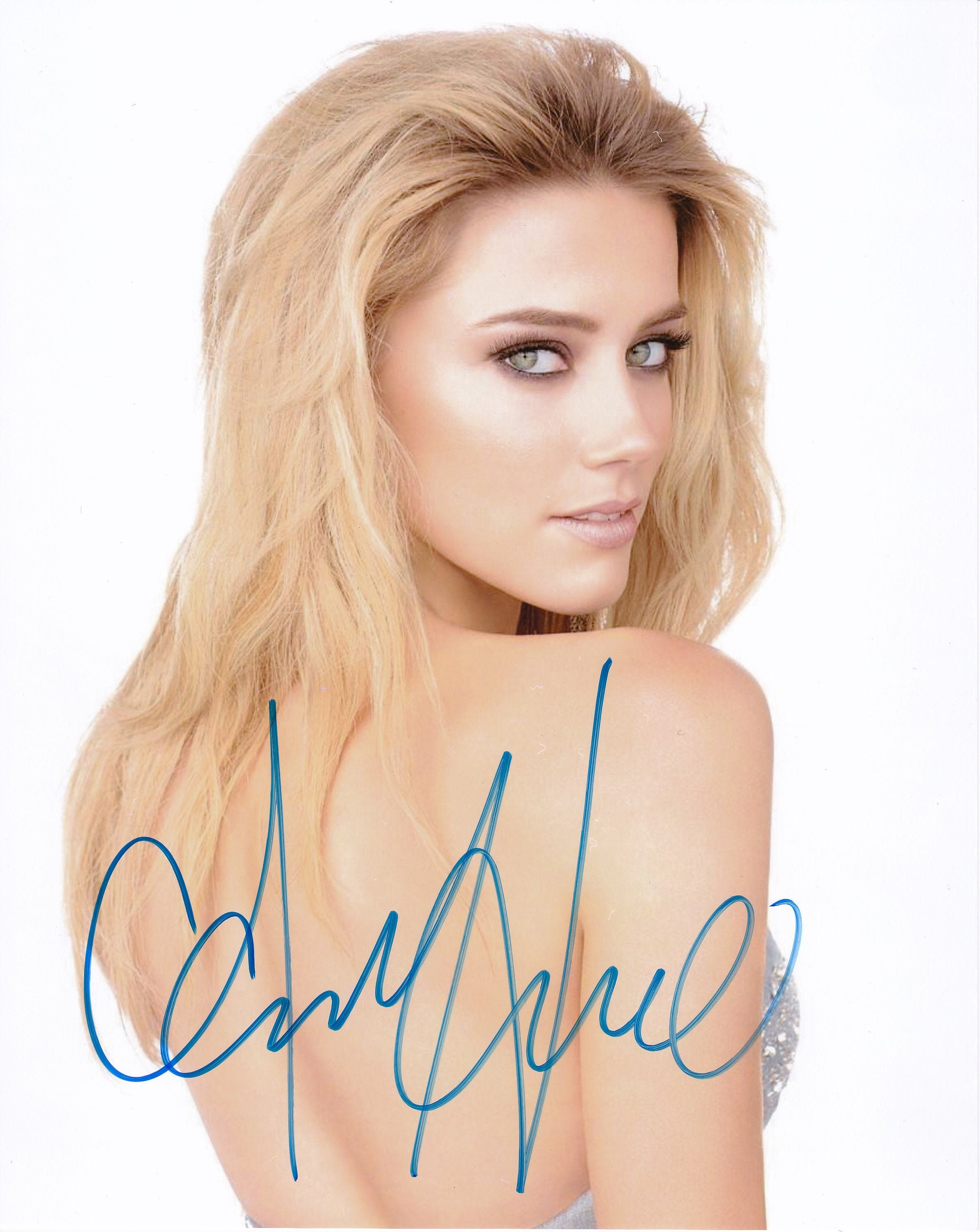 セール…アンバー・ハード直筆サイン入り2Lサイズ写真… Amber Heard… Amazon.co.jp: ◇直筆サイン ◇アンバー ハード ◇Amber Heard
