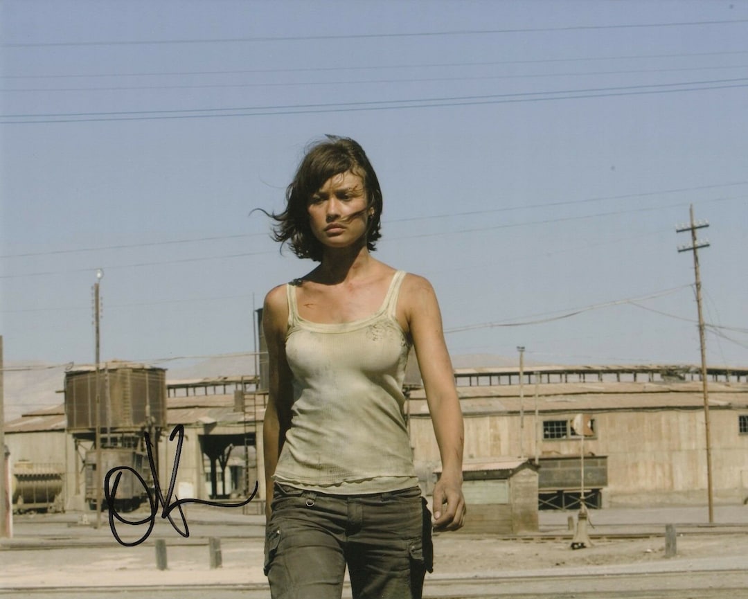 Olga Kurylenko 'quantum of Solace' Authentic Original Hand Signed