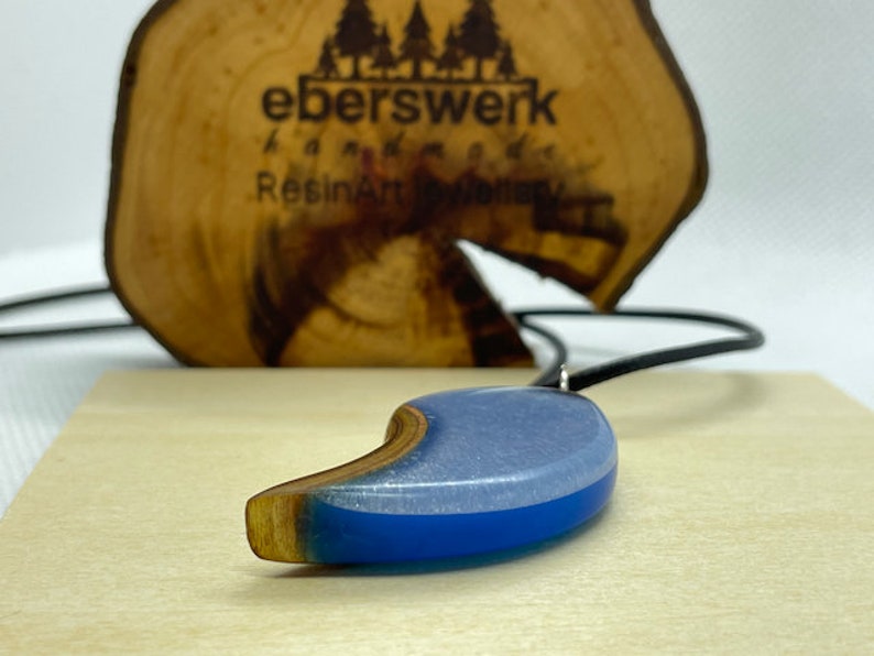pendant wood and epoxy resin Chain
