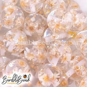 20mm White Flaked Flower Bubblegum Bead, Resin Beads in Bulk, 20mm Beads, 20mm Bubble Gum Beads, 20mm Shiny Chunky Beads