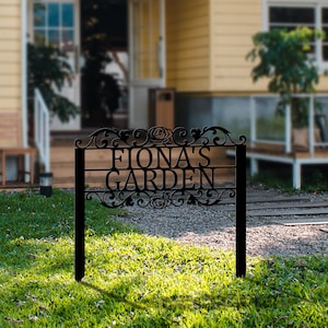 Personalized Metal Garden Stake Name Sign, Custom Metal Family Name Sign, Metal Yard Art Decor, Address Plaque, Outdoor sign, Gardener Gift