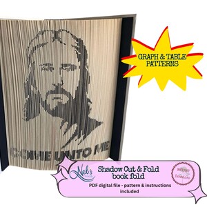 Könnte beinhalten: Ein digitaler Download-Muster für eine Schattenbox-Buchfaltung von Jesus mit dem Text "Komm zu mir". Das Muster enthält Graphen- und Tabellenmuster für eine einfache Montage.