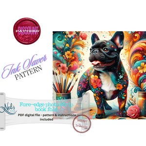 Könnte beinhalten: Eine lebendige digitale Illustration zeigt eine schwarze französische Bulldogge mit bunten floralen Tätowierungen. Das Kunstwerk umfasst Pinsel, ein Glas und wirbelnde, farbenfrohe Designs. Text enthält "Ink Saver Pattern" und "Fore-edge photo book fold".