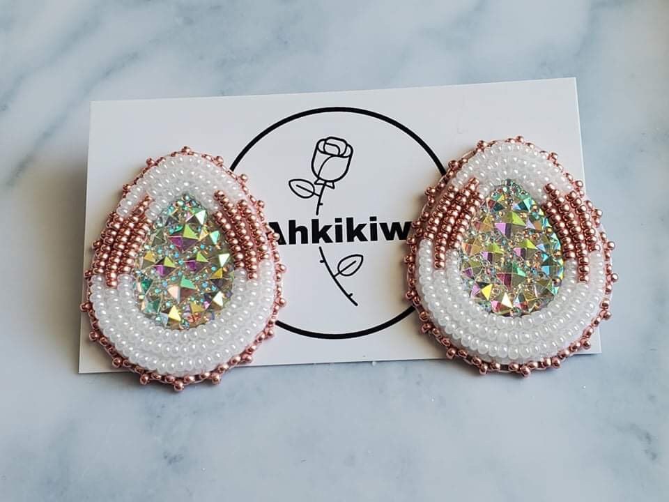 White Rose Gold Pearl Sparkly Stud Earrings Beaded Beadwork Etsy