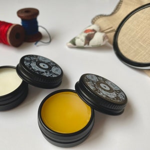 TRÅDVAX - Trådförbättrare - Trådglansförbättrare för broderi, korsstygn, nålsömnad eller sömnad tillverkad av sojavax (burk: svart) bild 3
