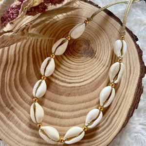 Cowrie shell choker necklace