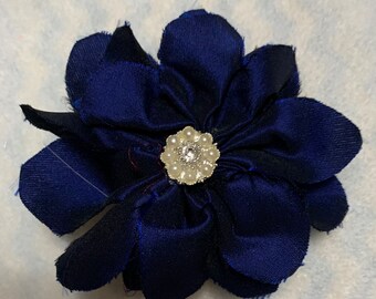 Navy Blue Faux Pearl Fabric Floral Brooch