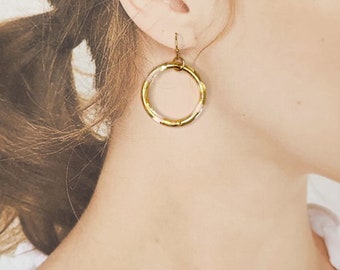 Minimalistic big circle earrings with gold 23ct, lampwork hoop earrings, borosiliate glass, classy and elegant, boho, rustic hoop earrings
