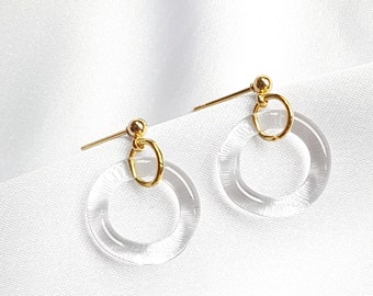 Minimalistic little circle earrings, borosiliate glass, hoop earrings, silver or gold color, spot earrings, lampwork hoop earrings, simple