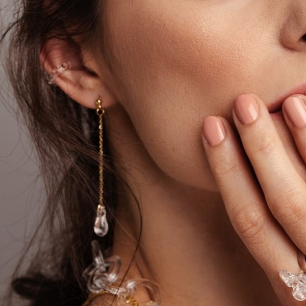 Floral earrings, water drop earrings, raindrop, lampwork jewlery, tiny drop earrings, bridal jewelry, minimalist earrings boro glass jewelry