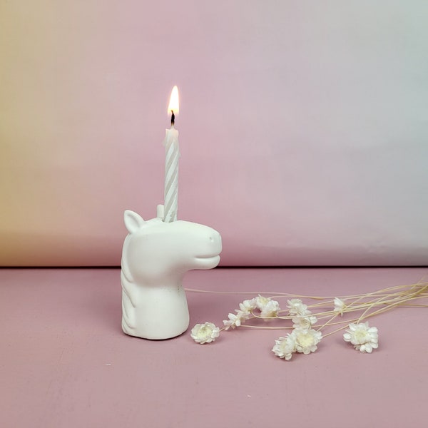 Kerzenhalter "Einhorn", Geschenkidee Mädchen, Kerzenständer Geburtstagskerzen, Aufmunterung, Mini Einhorn Figur aus Gips
