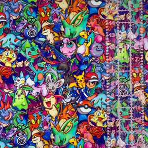 Puede incluir: Una tela colorida con un patr&oacute;n repetitivo de personajes de dibujos animados. Los personajes est&aacute;n dibujados en una variedad de colores, incluyendo rojo, azul, verde, amarillo y morado. La tela es perfecta para proyectos de manualidades, como hacer bolsos, carteras y otros accesorios.