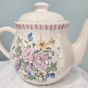 Vintage Himark Hand-Painted Floral Teapot - Mid-Century Modern Porcelain Collectible for Tea Parties