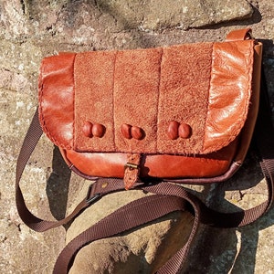 Arthur Morgan satchel Arthur's satchel side bag replica rdr 2 Adventurer hand made rdr2 red dead redemption 2 leather bag cross Jim milton image 6