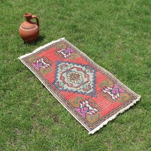 Small Handmade Doormat Oushak Rug, 3 x 1.6 ft, Bohemian Decoratice Carpet, 6