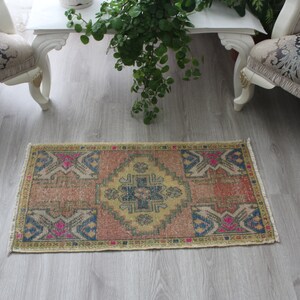 Yellow Vintage Small Rug , Envío Gratis, alfombra turca, alfombra de colores, alfombra oushak, alfombra tejida, alfombra hecha a mano, Alfombras En Mal estado, Alfombra Chic 10