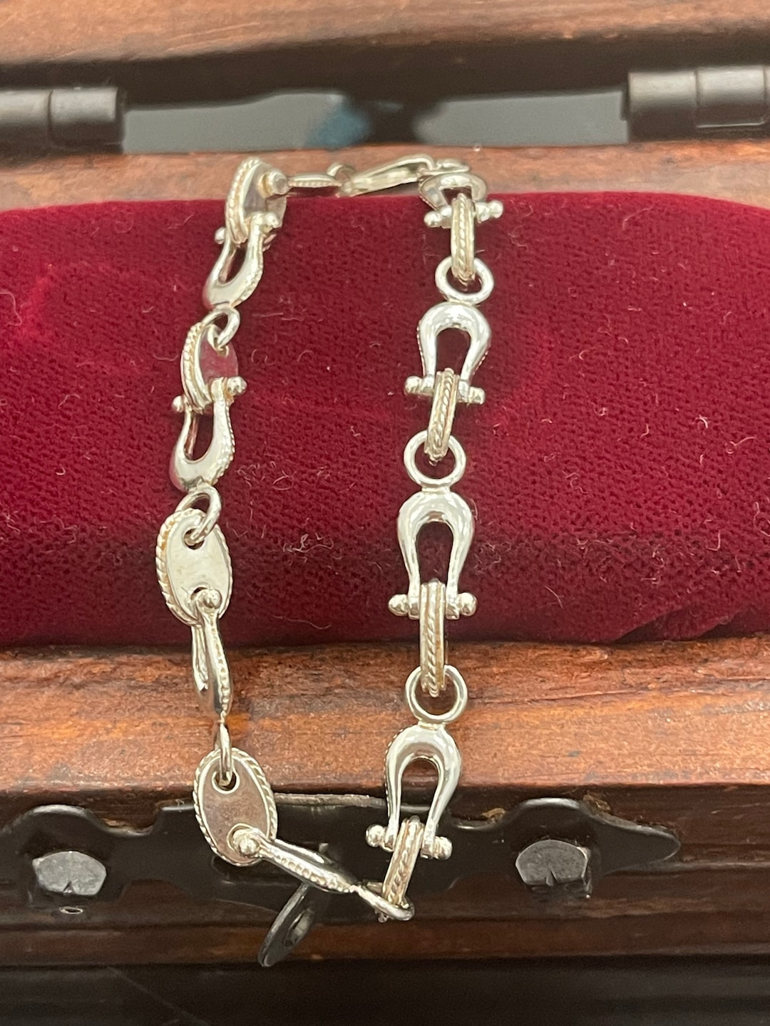 925 Solid Sterling Silver Shackle Link Bracelet 8 Long 5.5mm Etsy