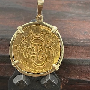 14k solid gold Atocha shipwreck treasure Mel fisher gold coin pendant