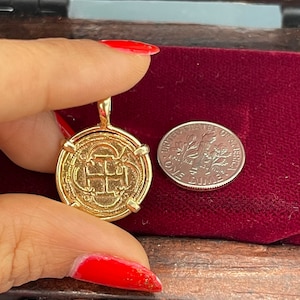 Gorgeous Atocha shipwreck treasure Mel fisher gold coin pendant handmade with 14kt solid gold