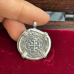 Atocha shipwreck treasure Mel fisher silver coin pendant
