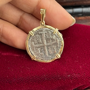 Atocha shipwreck treasure Mel fisher silver coin pendant in 14kt solid gold bezel