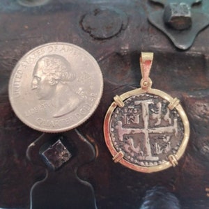 Atocha Shipereck Treasure Mel Fisher coin pendant in 14kt Gold Bezel
