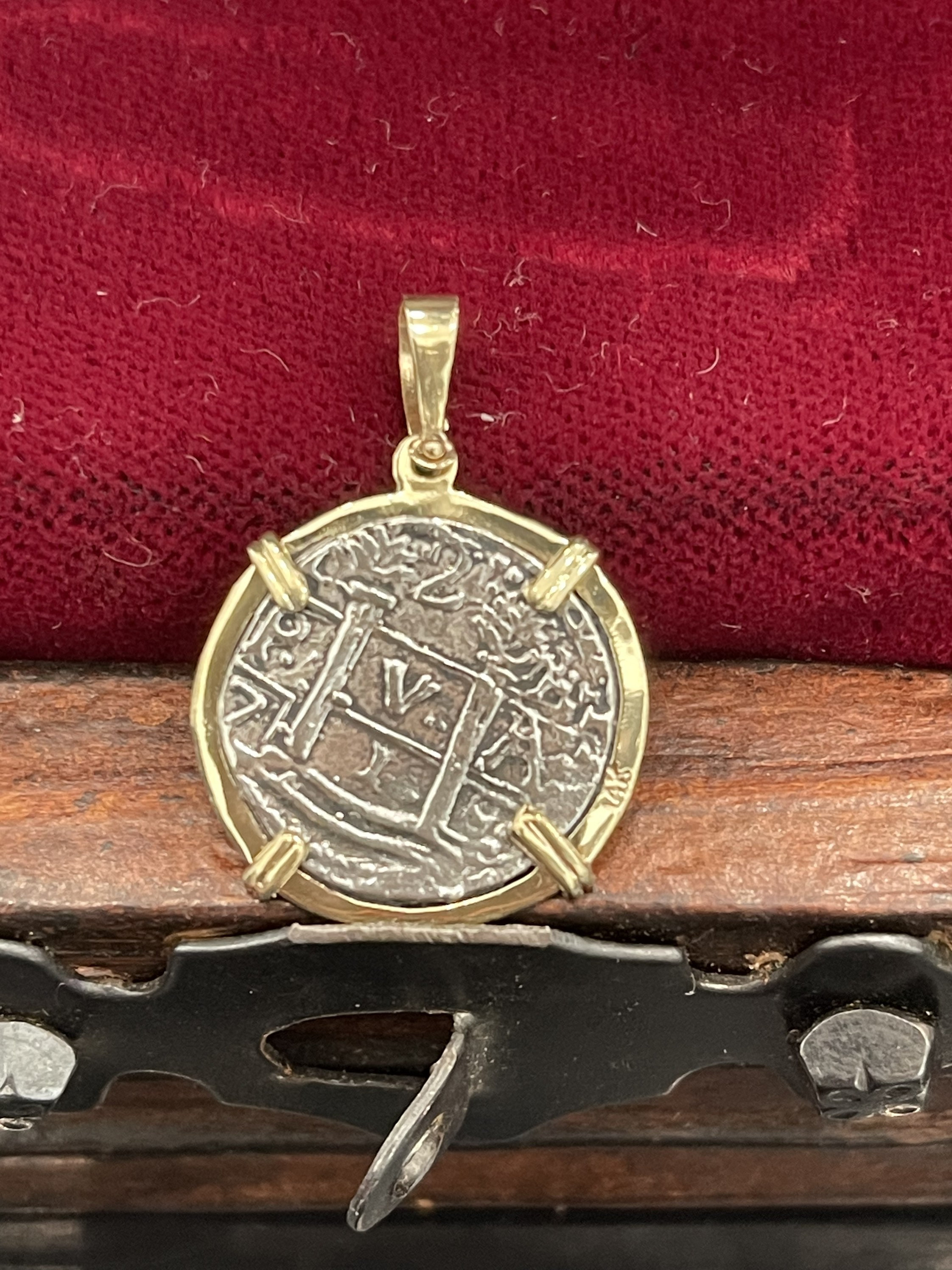 Atocha Muschel-Anhänger Aus 925er Sterlingsilber Mit Gold-Overlay - Versunkener Schatz Als Schmuck