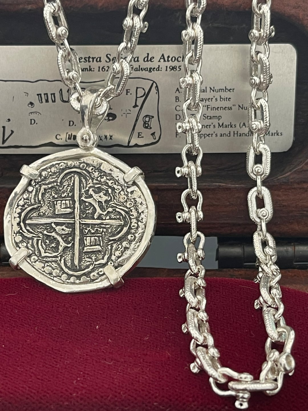 Atocha Zertifikat ATOCHA Münzanhänger Schädel – Aus 925er Sterling & Feinsilber, Versunkener Schatz Schmuck Silberblech 925