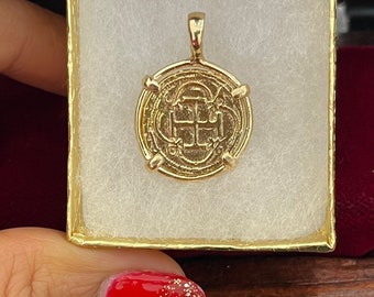 Gorgeous Atocha shipwreck treasure Mel fisher gold coin pendant handmade with 14kt solid gold