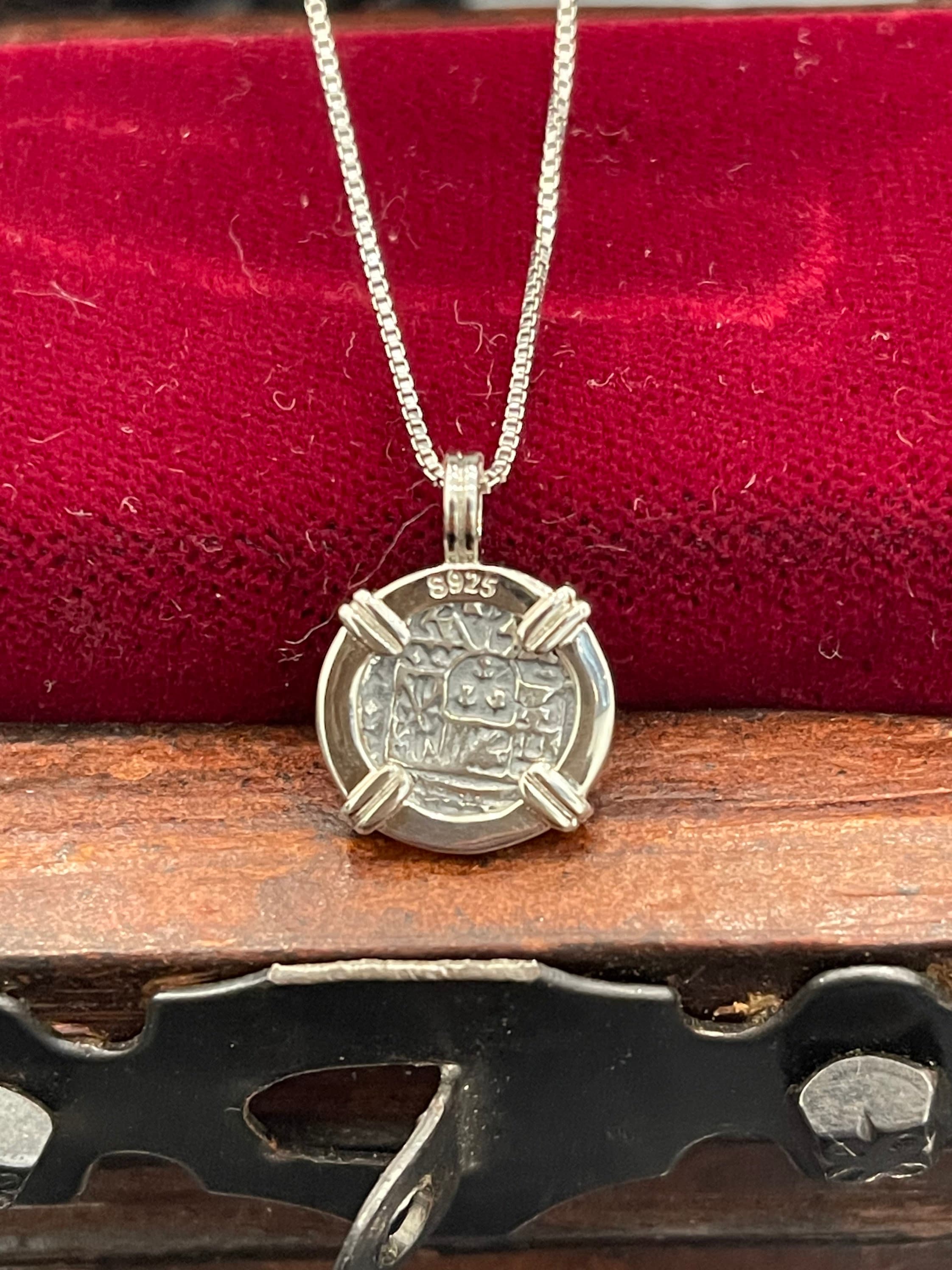 Anastasia Necklace Ciondolo Atocha Tesoro Affondato - 8 Monete Reali In Argento Sterling, Lungo, Artigianale USA, Regalo Di Lusso Ciondolo Atocha Argento Monete