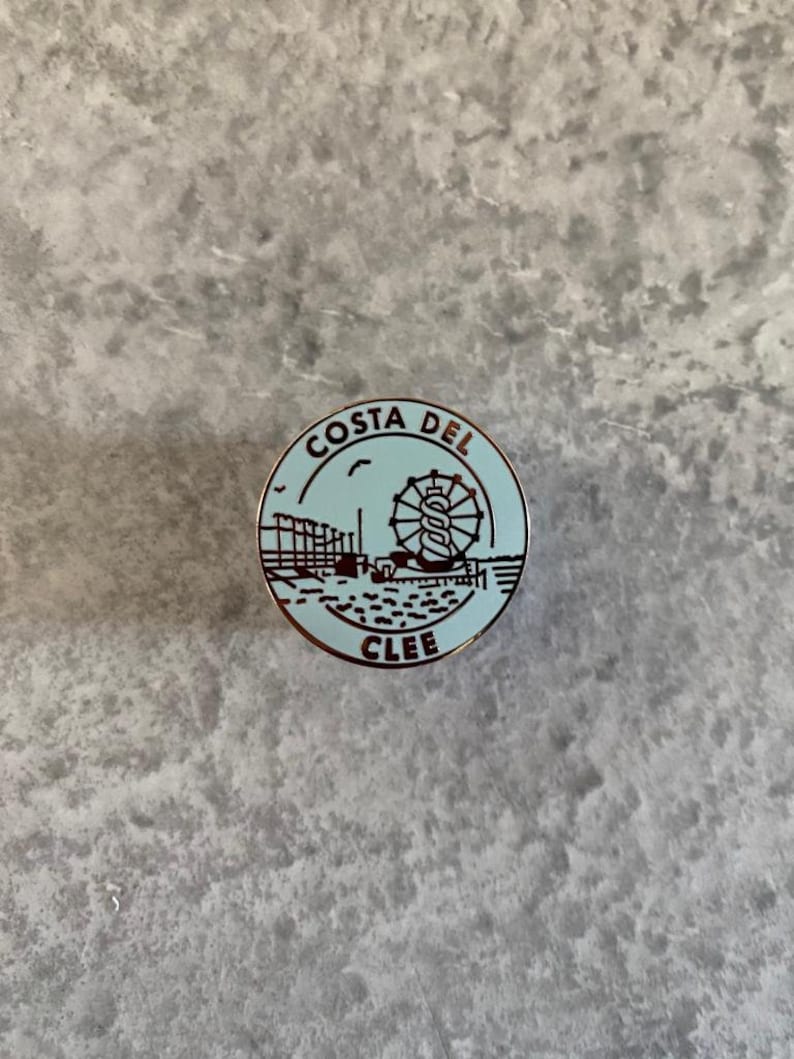 Enamel Pin Costa Del Clee image 2