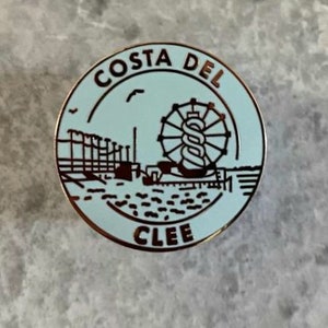 Enamel Pin Costa Del Clee image 1