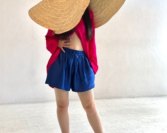 Luxurious Silk Shorts with Elastic Waistband and Pockets - Bright Colors, Comfort Fit for All Body Types - Versatile Summer Wear