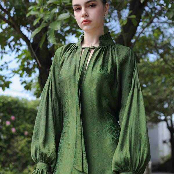 Grünes Seiden Maxikleid, Cocktailkleid mit Rüschenärmeln