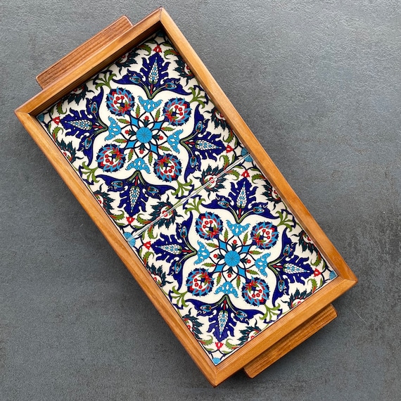 Wooden tray with ceramic tiles with blue/white flower mandala, decorative tray, serving plate, handmade