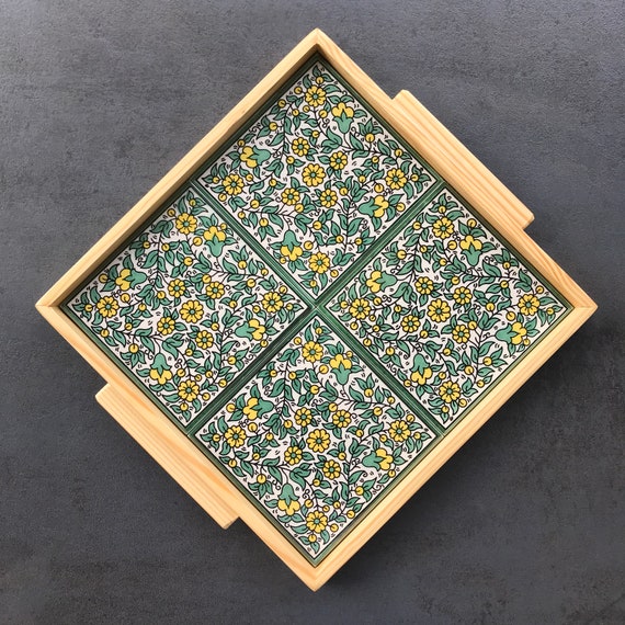 Tray made of light wood with green-yellow ceramic tile decoration, serving plate, coffee service, housewarming gift, shipping from Germany