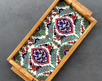 Bandeja de madera de olivo vintage con decoración de azulejos
