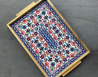 Walnut tray with ceramic