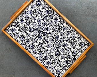 Large rectangular wooden tray with blue and white tiles, serving plate, coffee service, serving board, decoration, gift, inauguration, vintage