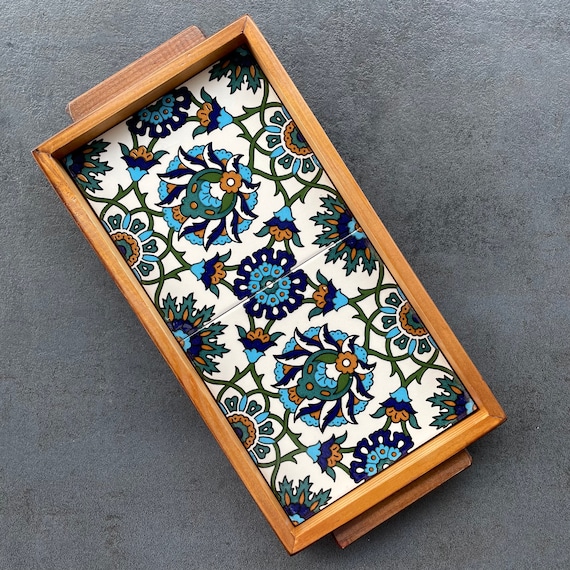 Vintage wooden tray with tile decoration, ceramic, floral pattern, boho, rectangular decorative tray, serving plate, handmade