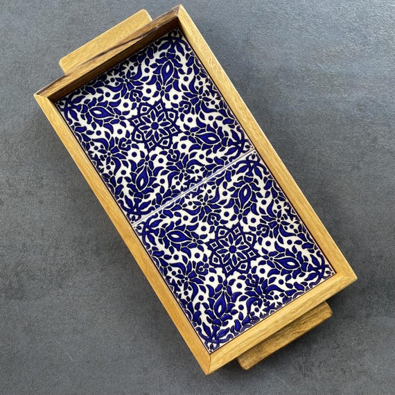 Design meets craftsmanship – walnut trays