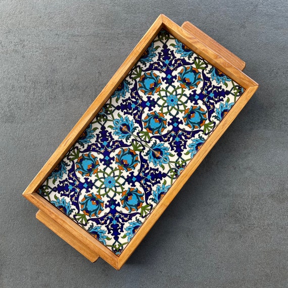 Wooden tray with ceramic tiles with blue and white mandala motif, decorative tray, serving plate, gift, Mother's Day, Christmas, handmade