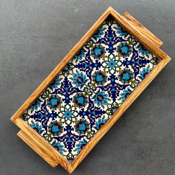 olive wood tray with ceramic decoration