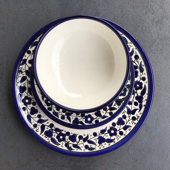 Crockery set with hand-painted blue and white flowers, table service: large and small plate + soup/cereal bowl (for 2, 4 or 6 people)