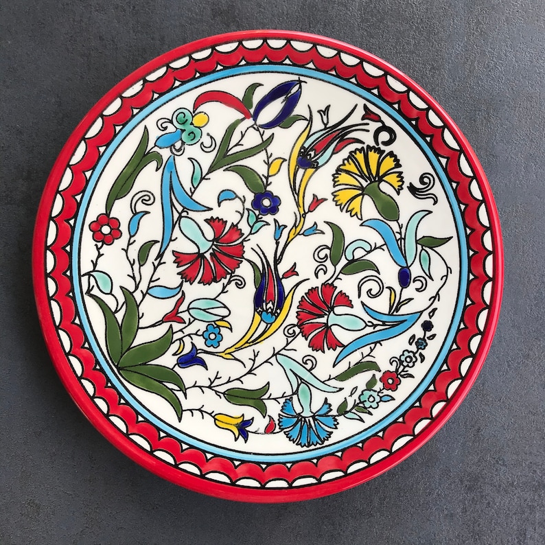 Red cake plate for smaller cakes/biscuits with floral details, large plate, eating utensils, table service, hand painted, diameter 27 cm image 1