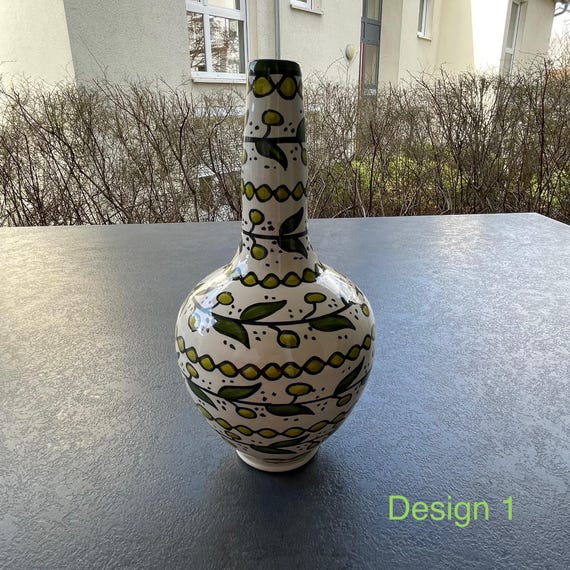 Palestinian vase, artistic traditional handcraft