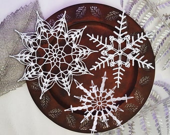 3 Christmas Lace Snowflakes Crochet Pattern 7''-9'' (18-23 cm) EN/DE.