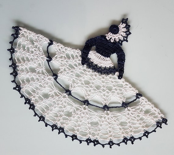 Crinoline Lady Doily Crochet Pattern EN/DE: PDF Victorian